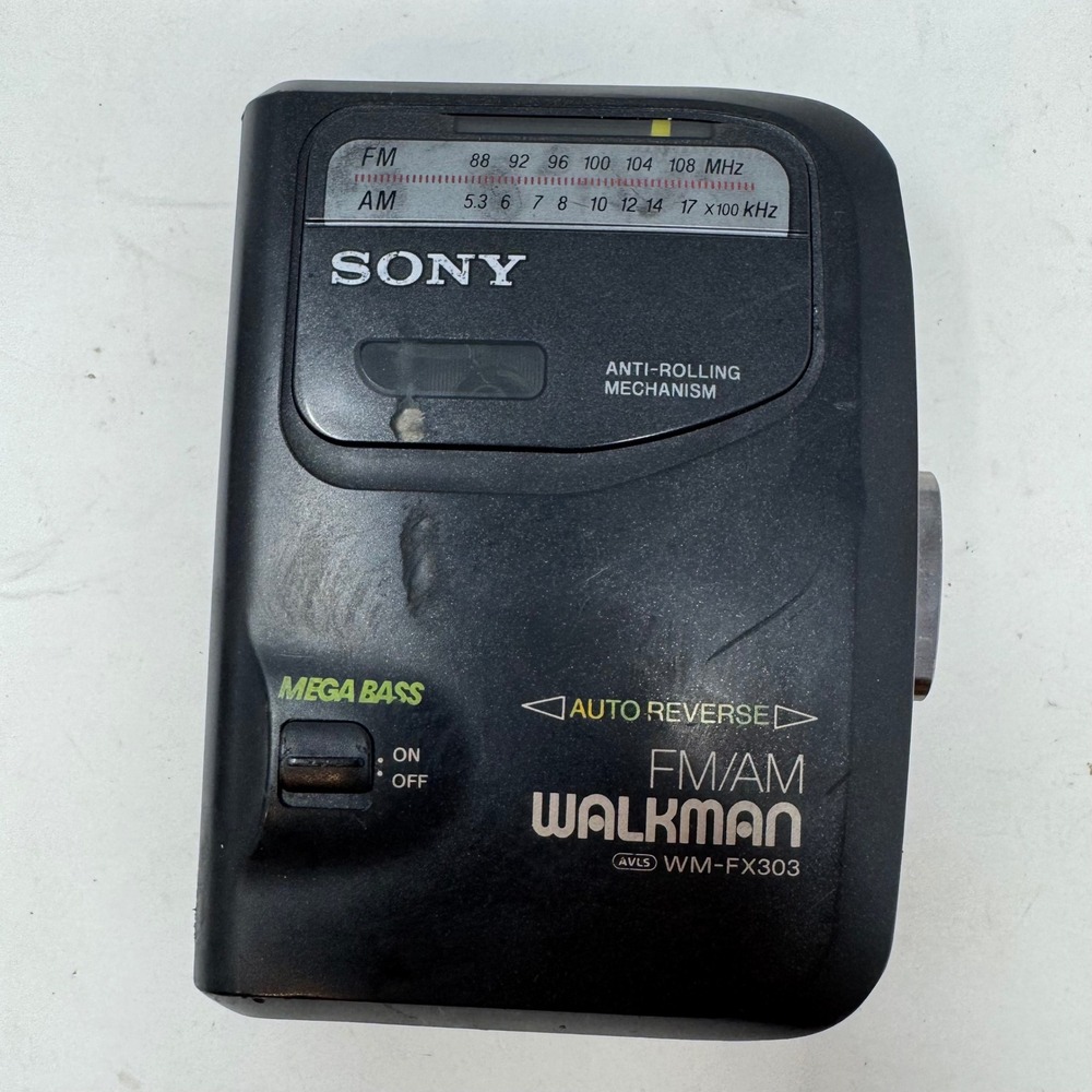 Sony Walkman WM-FX303 FM AM‎ Portable Cassette Player For Parts Only Doesnt Work